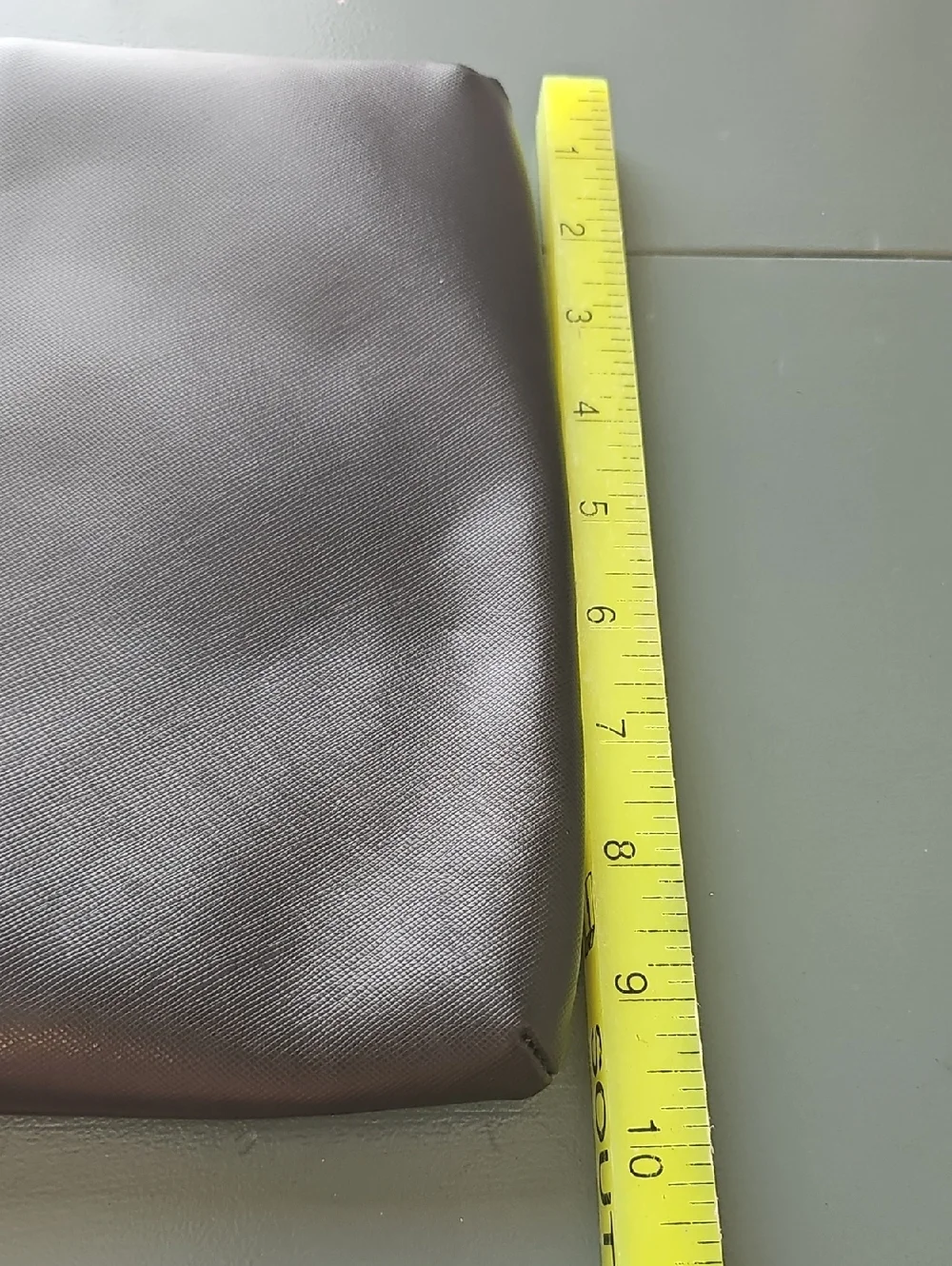 Coach Darcy Bow Black Leather Crossbody Bag, Side Pocket‎ Coach Tag.